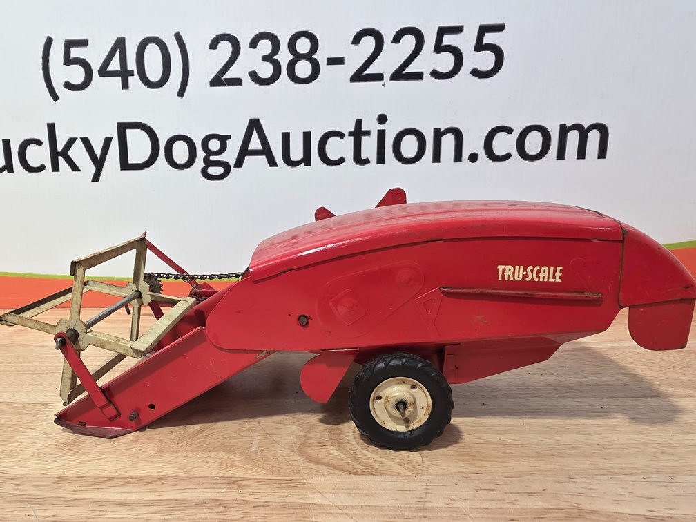 Vintage 1940'S-1950'S TRU-SCALE Model Combine