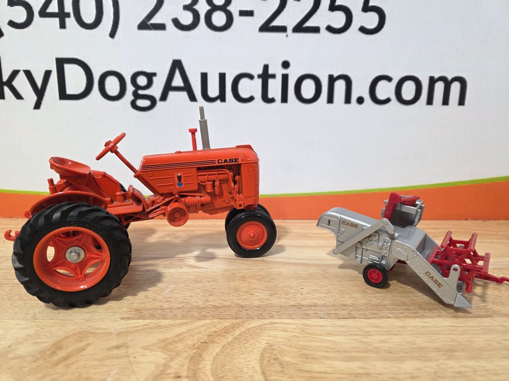 Erytl Die Cast Case Tractor - Erytl Die Cast Case Combine Attachment