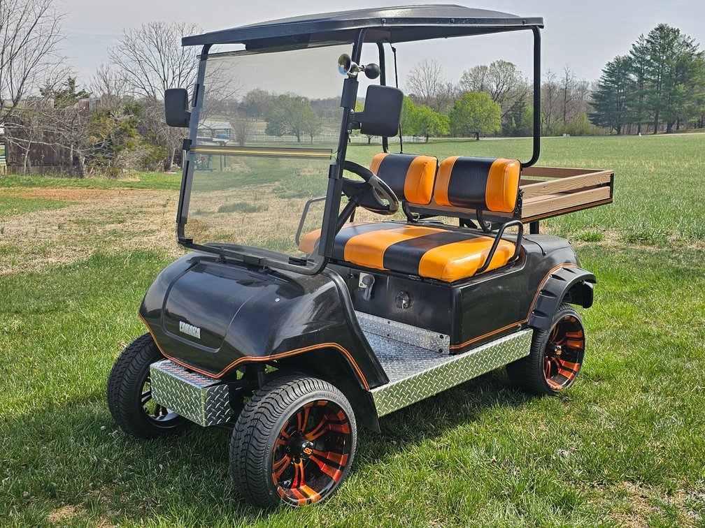 Yamaha Golf Cart - Gas Powered - Lots of Extras - Worked When Tested