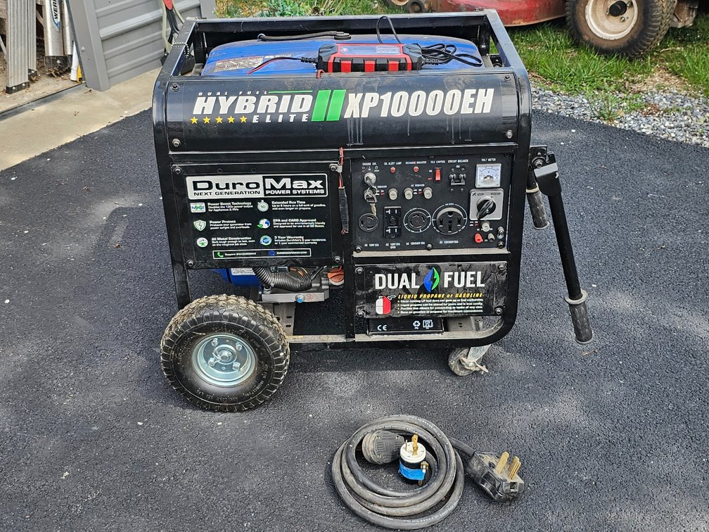 Hybird Elite Dual-Fuel Generator XP10000EH w/ Trickle Charger and 220 Power-Cord - Worked When Tested