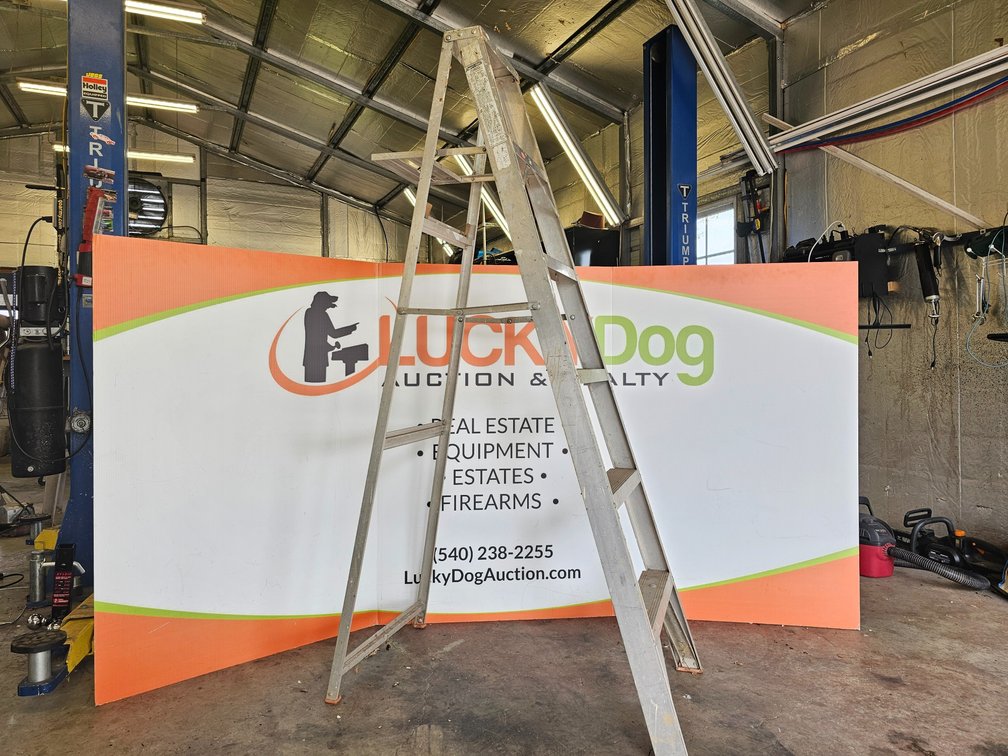 6' Aluminum Step-Ladder w/ Painters Tray Rest