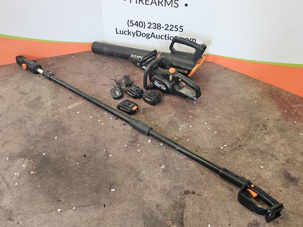 Worx Blower - Saw - Pole Saw Extension - 3 Batteries and Charger