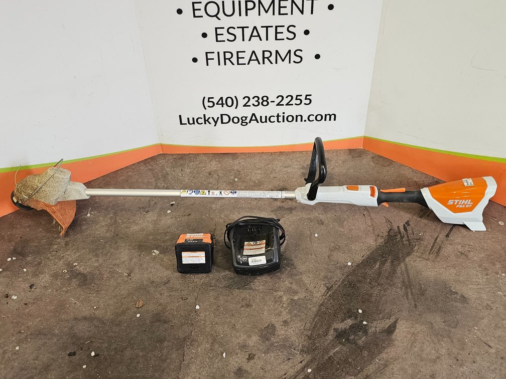 Stihl FSA 57 Battery-Powered Weedeater w/ AK20 Battery and Charger