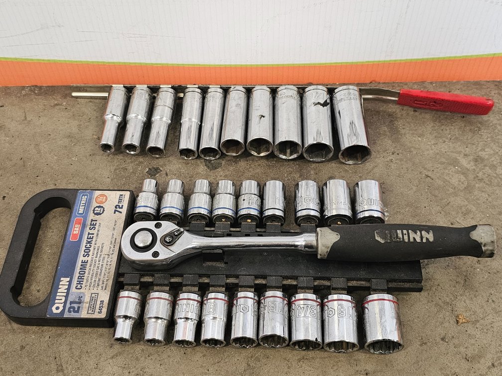 Pittsburgh Deepwell Sockets - Quinn Socket Set