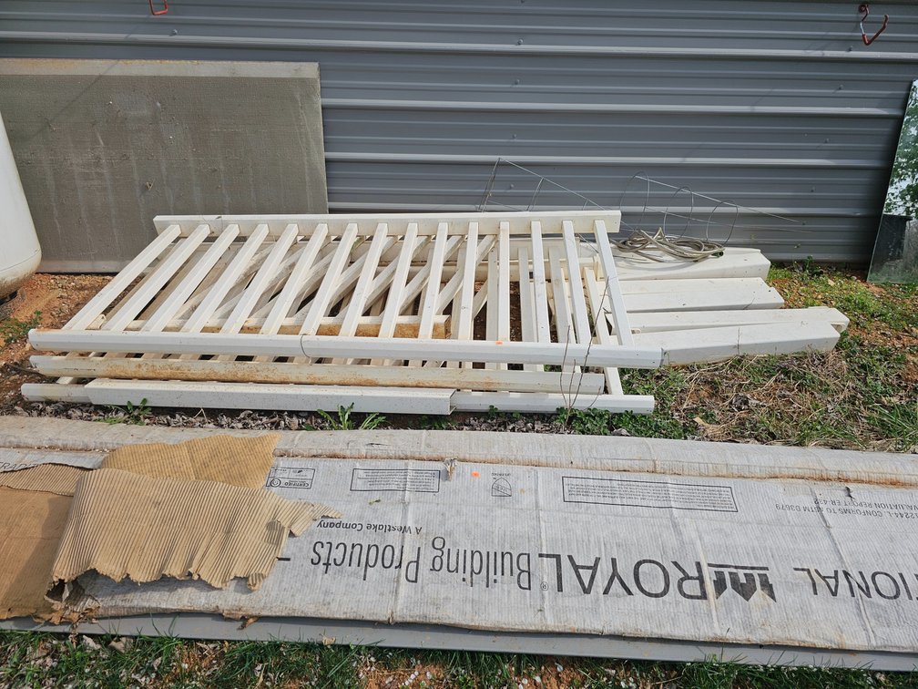 Vinyl Siding - Vinyl Handrail - Must Take All - Will Pay $10 Cash To Buyer When All Is Removed