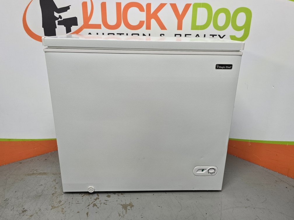 Magic Chef Chest Freezer - 35" W x 21" D x 33" T - Worked when Tested