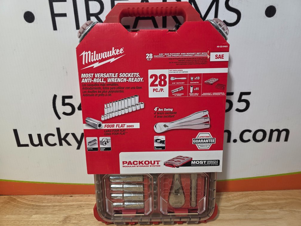 Milwaukee 28pc Ratchet and Socket Set w/ Compact Organizer