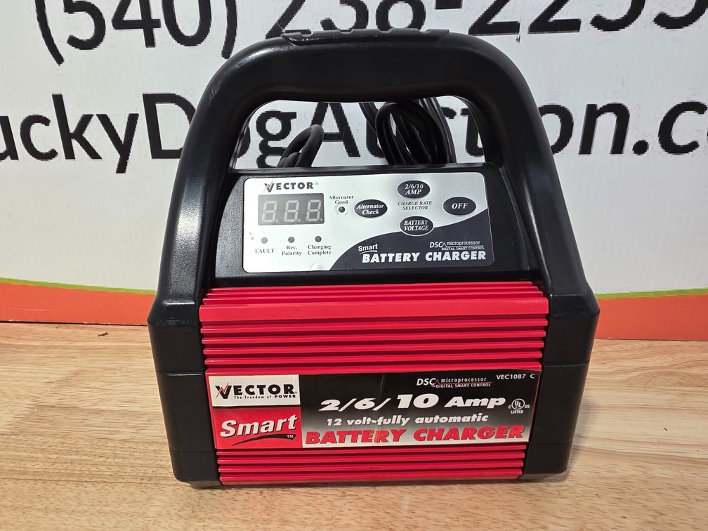 Vector 12 Volt Fully Automatic Battery Charger 