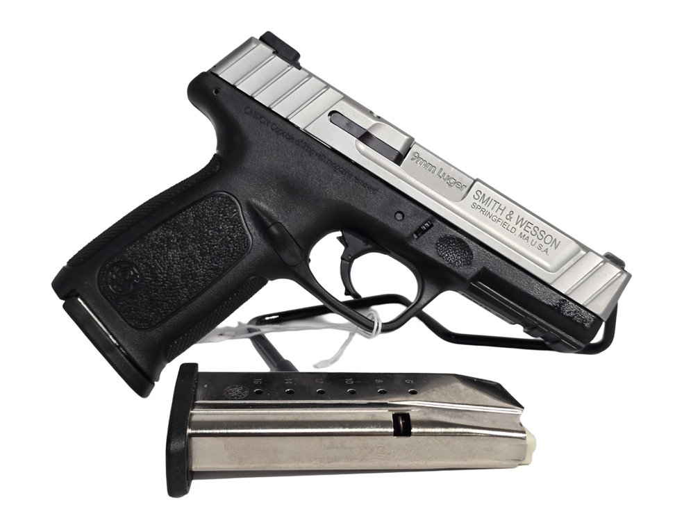 Smith & Wesson SD9 VE 9mm - (2) Magazines - Factory Box - Serial FDH6234