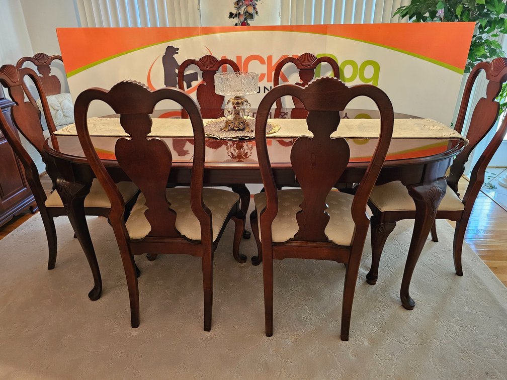 Stanley Furniture Queen Anne Formal Dining Room Table and Chairs