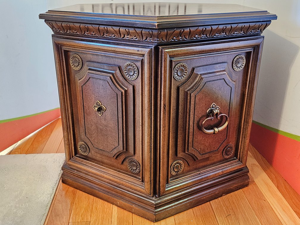End Table - Measures - 21" Tall x 24" Wide x 28" Deep