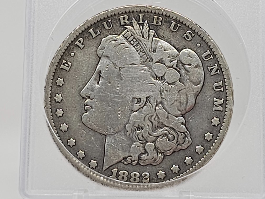 1882-O Morgan Silver Dollar w/ Capsule 