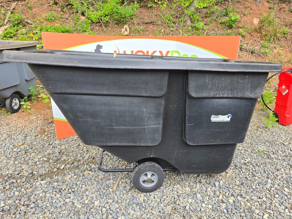 Unknown Brand 1 Cu. Yard Utility Tilt Cart