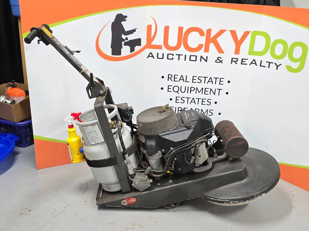 Pioneer Eclipse Propane Floor Burnisher - No Key for Electric Start