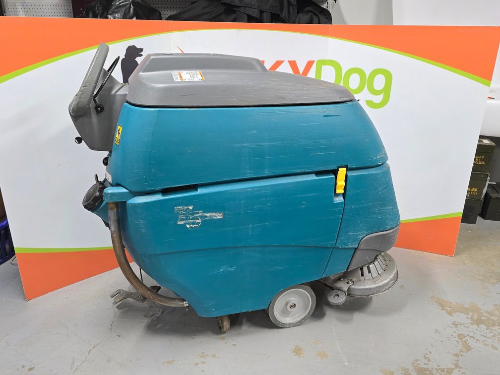 Tennant T5 Floor Scrubber - No Power - Possibly Dead Batteries