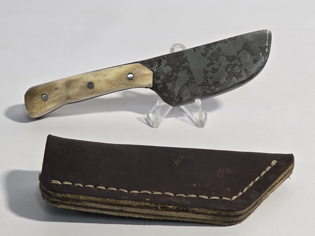 Handcrafted Fixed Blade Knife w/ Leather Sheath
