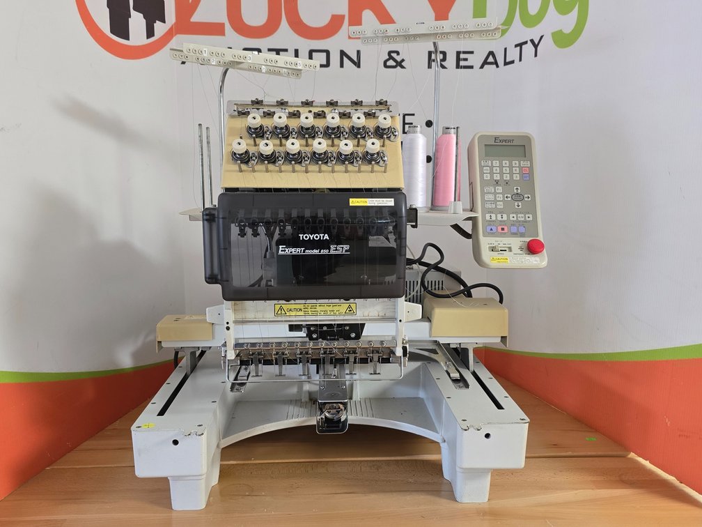Toyota Expert Model 850 Embroidery Machine
