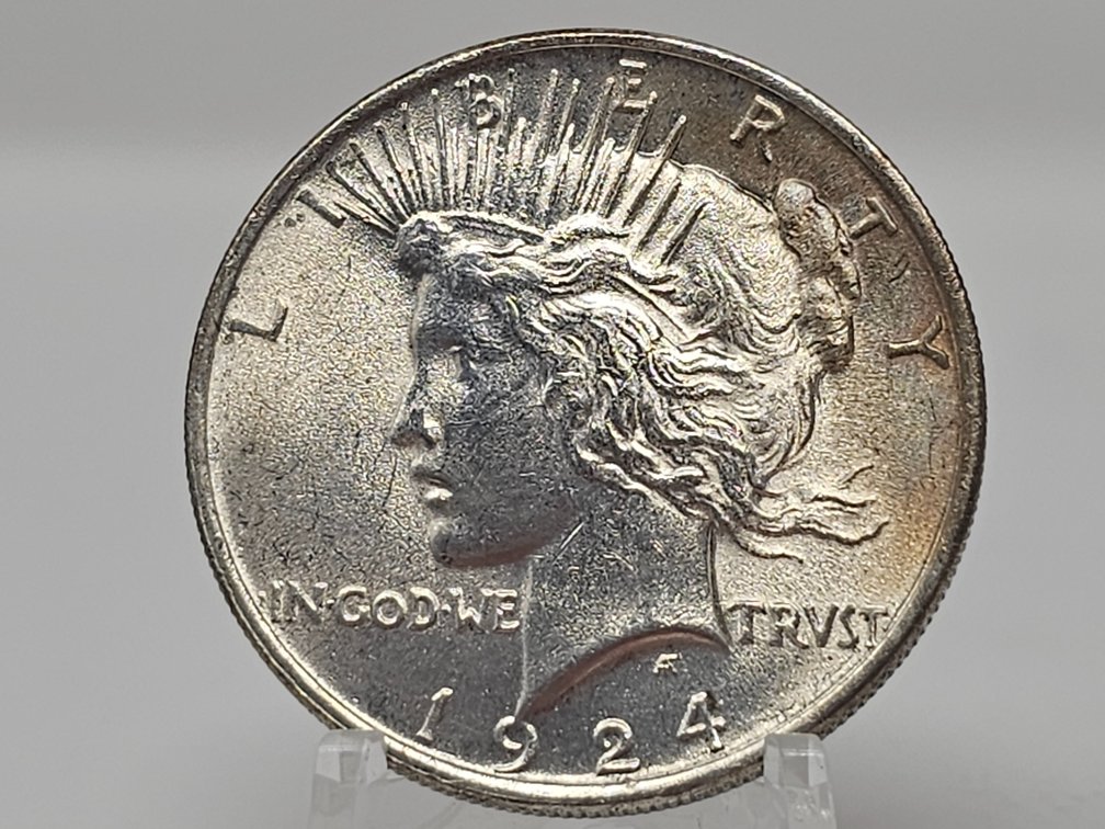 1924 Silver Peace Dollar 