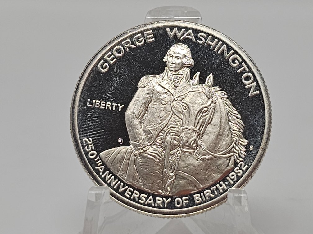 1982 George Washington 250th Anniversary of Birth Commemorative Silver Half Dollar