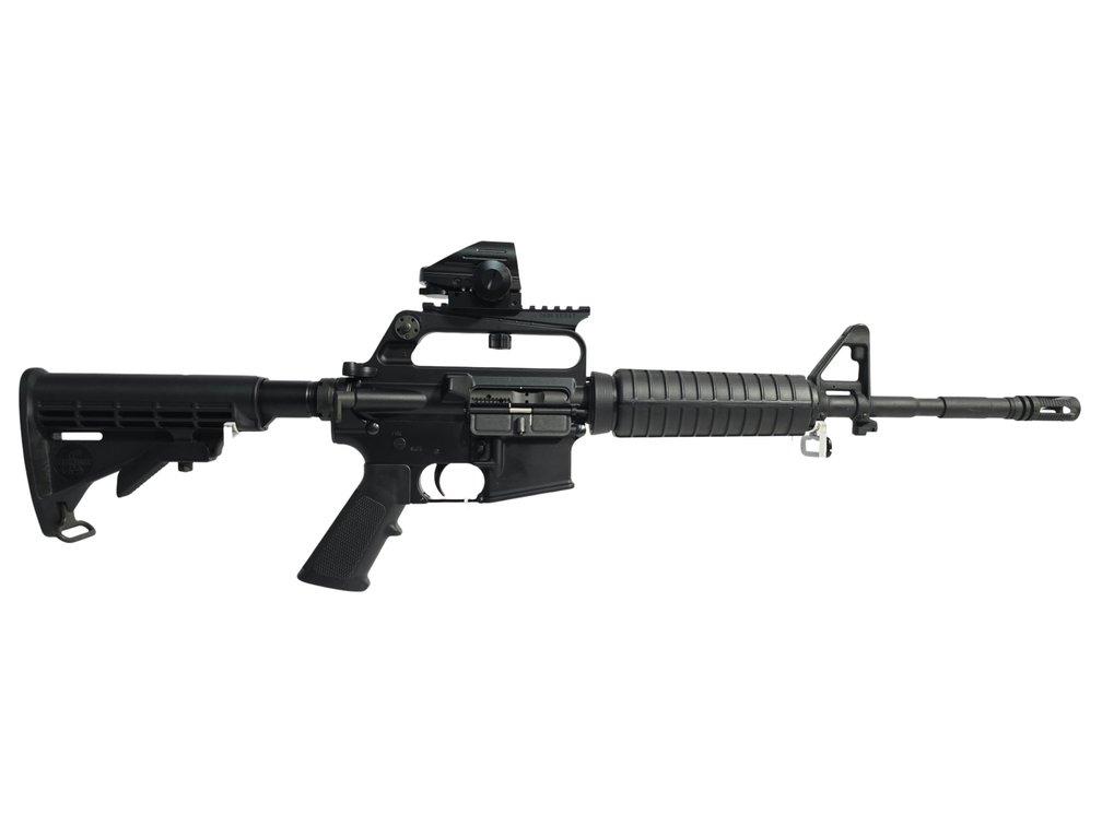 Bushmaster XM15-E2S 5.56mm - (2) Magazines - Red Dot - Serial LBM02161