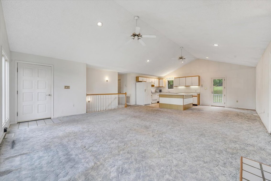 Image for 205 Park Shores Circle Real Estate Auction