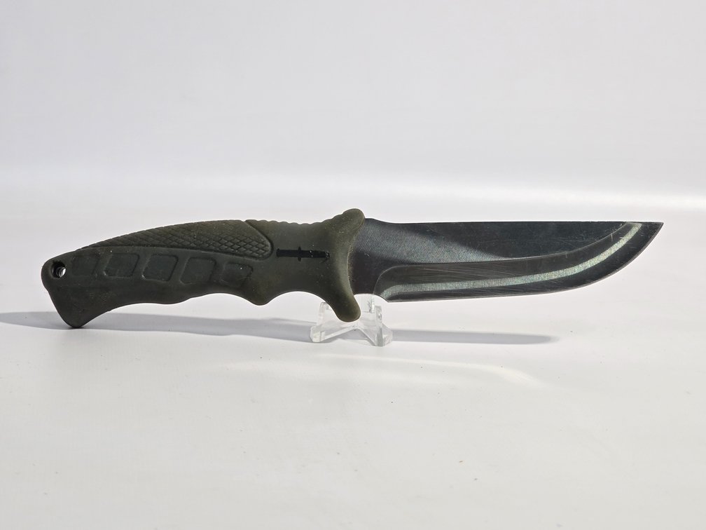 Camillus Titanium Fixed Blade Knife