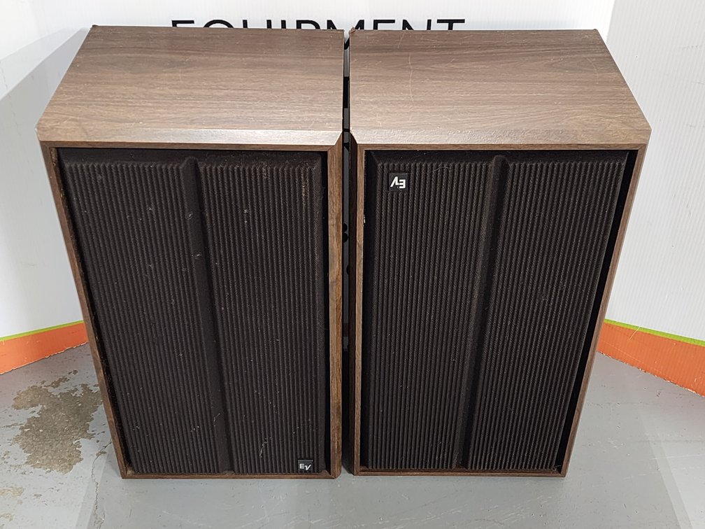 EVS-14B Two Way Speaker System 