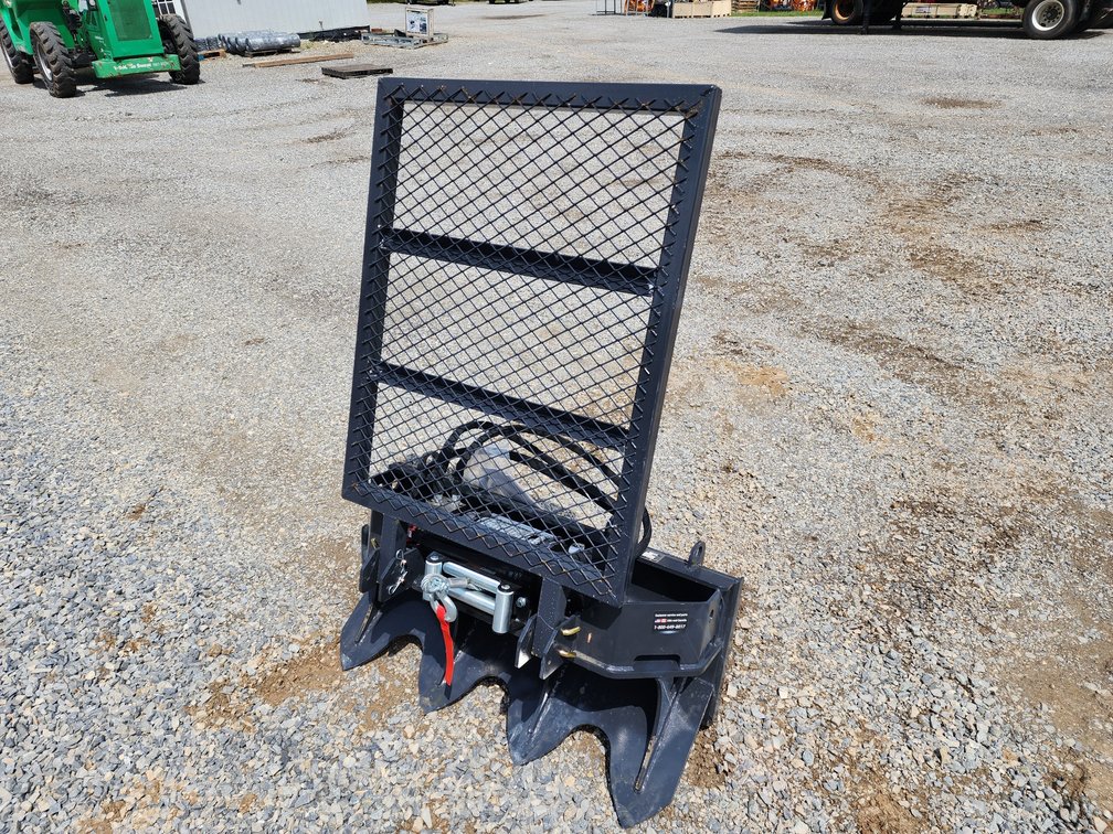 Unused Landhonor 15,000 Pound Hydraulic Skid Steer Quick Attach Winch - FW-13-15000G