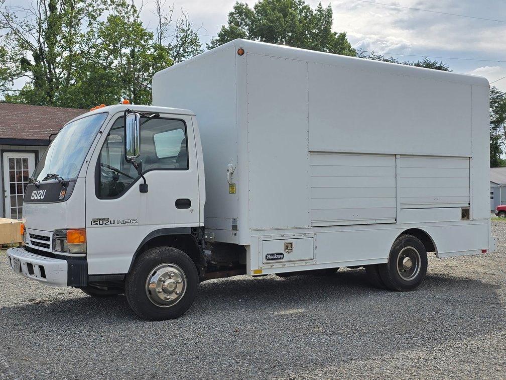 2004 Isuzu NPR w/ Hackney Body - 200K Miles