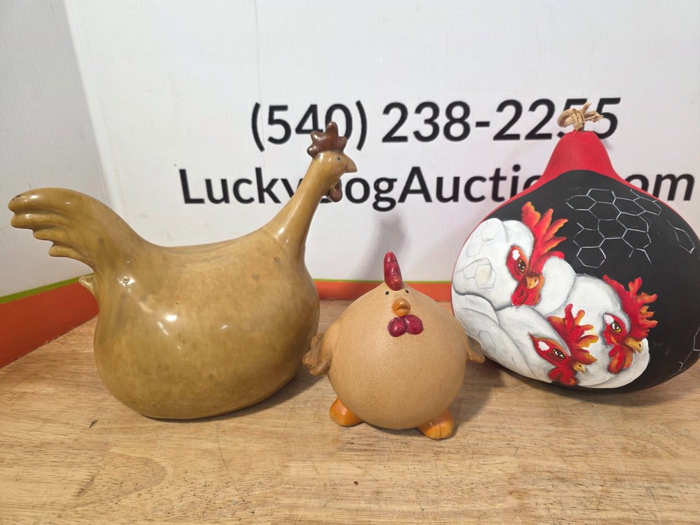 Painted Goard - Ceramic Chickens