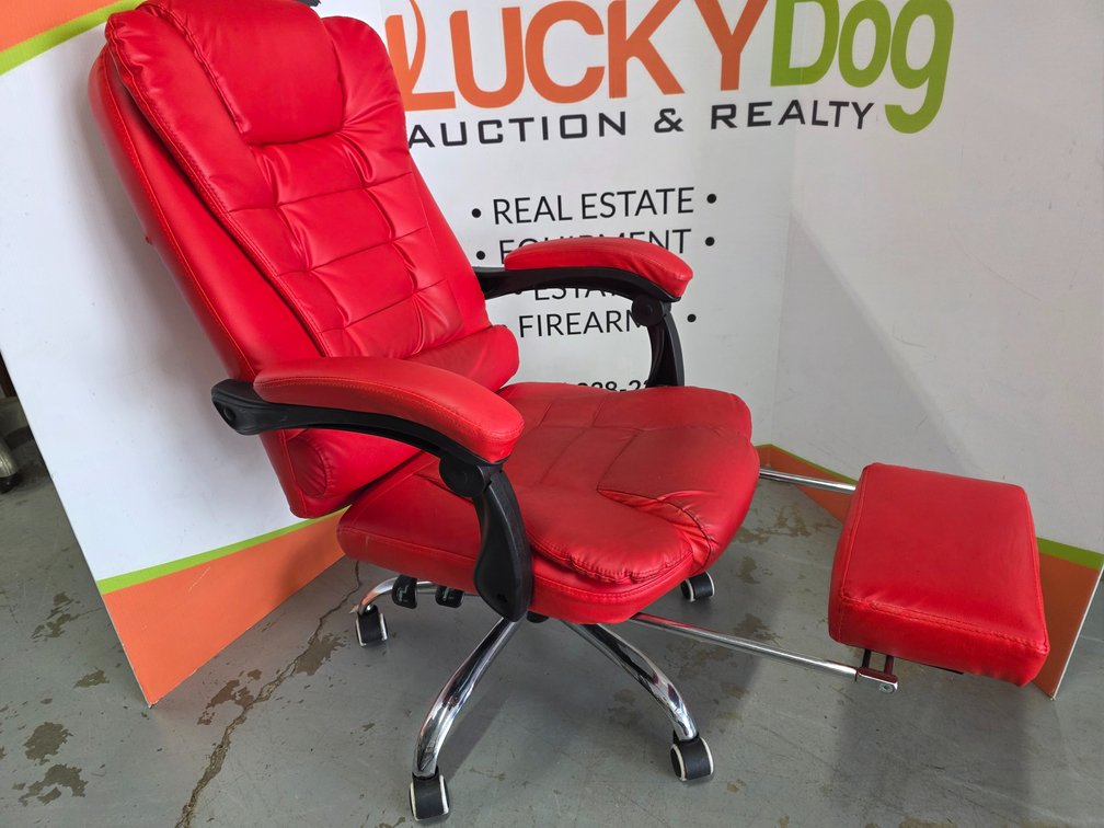 Gaming/Office Swivel Rolling Chair