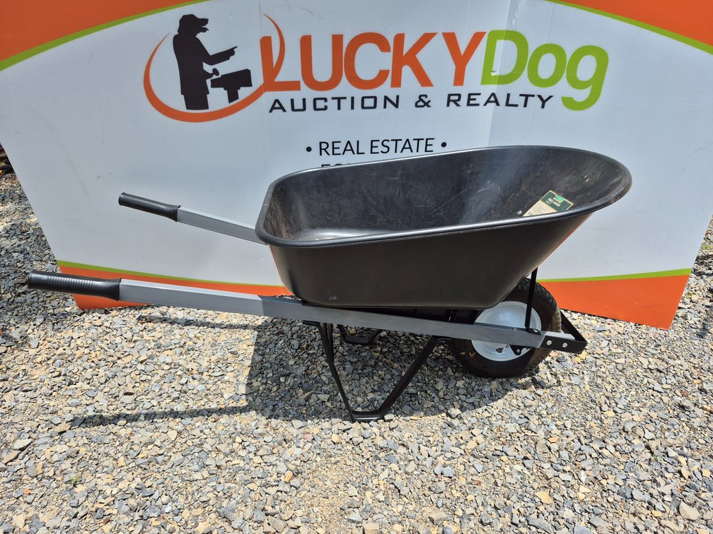 6 Cu. Ft. Wheelbarrow 