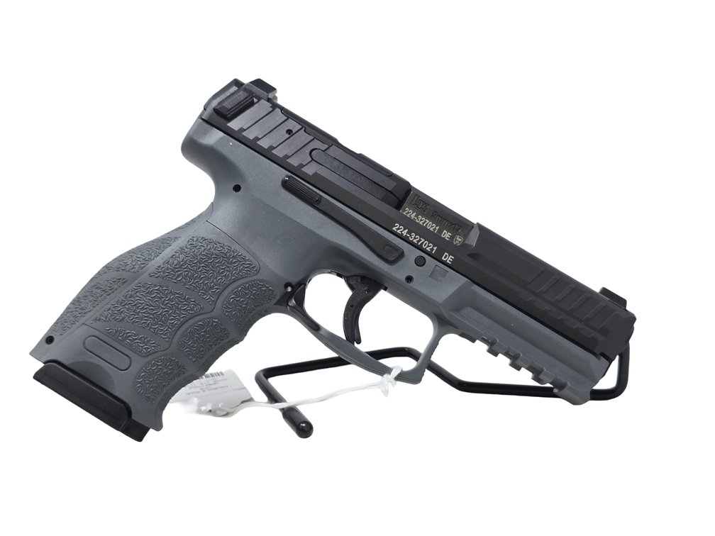 H & K VP9 9mm - (3) Magazines - Hard Case - Serial 224-327021