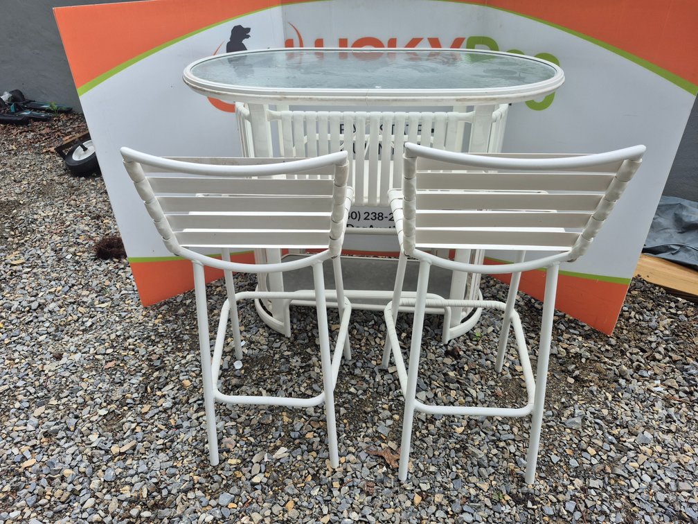 Metal/Glass Patio Bar (40"×50"×31") and Bar Stools (38.5"×19"×20")