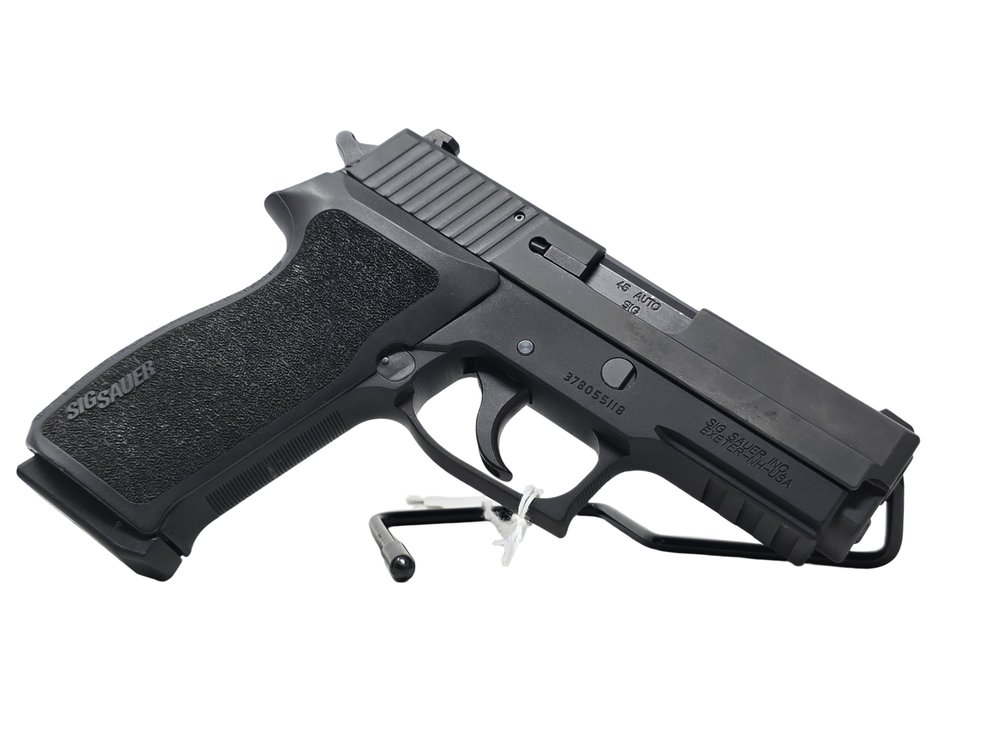 Sig Sauer P220 .45 Auto - (2) Magazines - Hard Case - Serial 37B055119