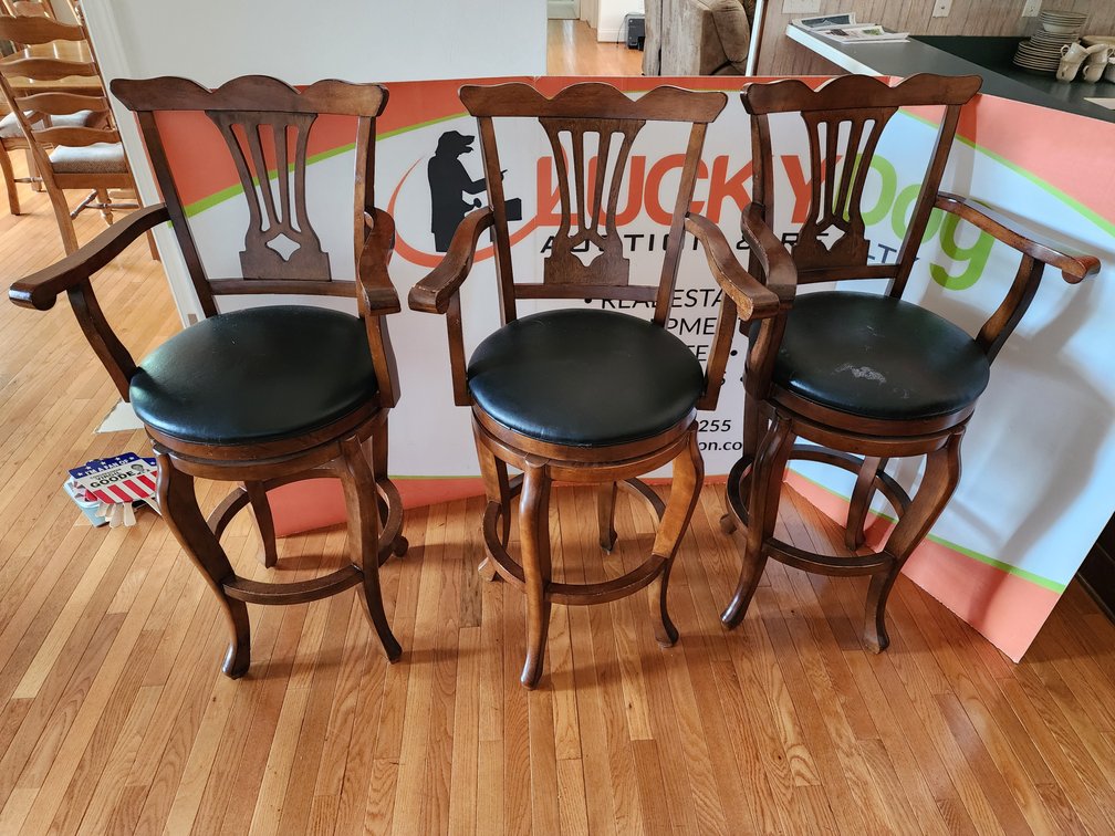 (3) Kitchen Counter Stools 