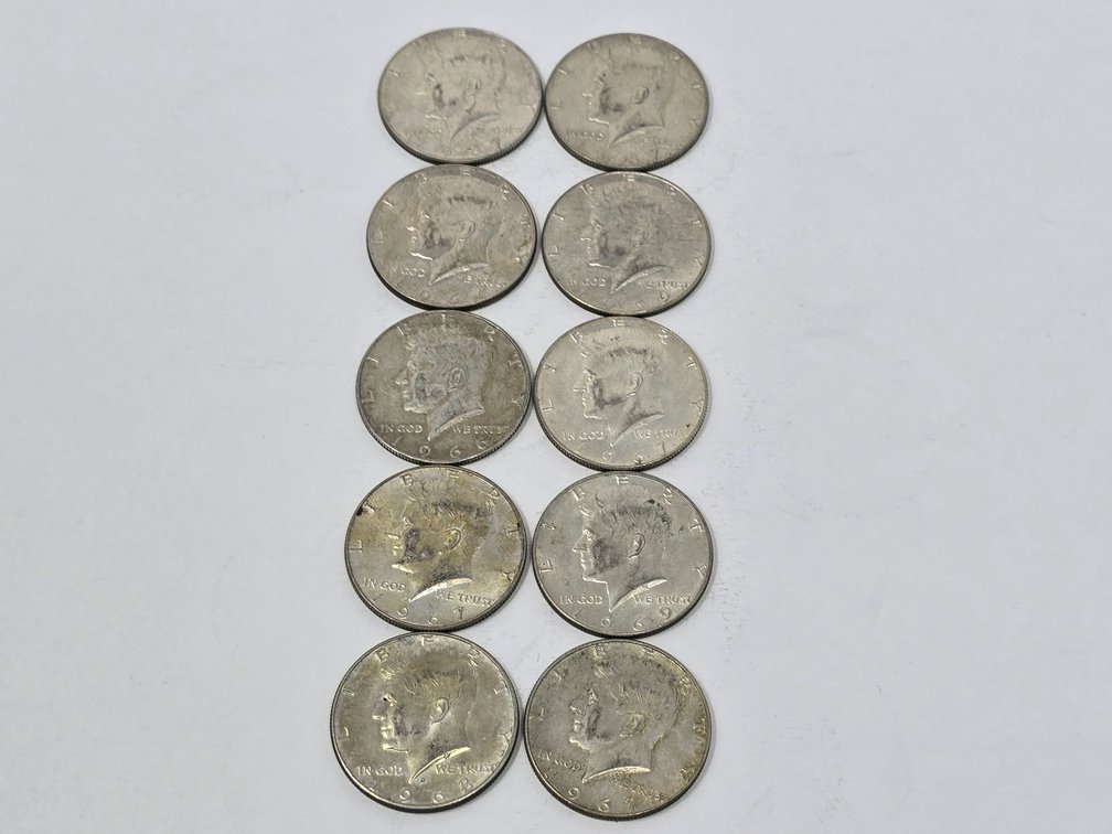 (10) 1965-1969 Mixed Date 40% Kennedy Silver Half Dollars 