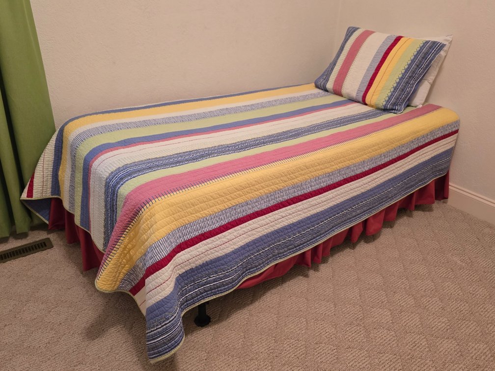 Twin Size Bed w/ Posture Therapy Mattress & Linens