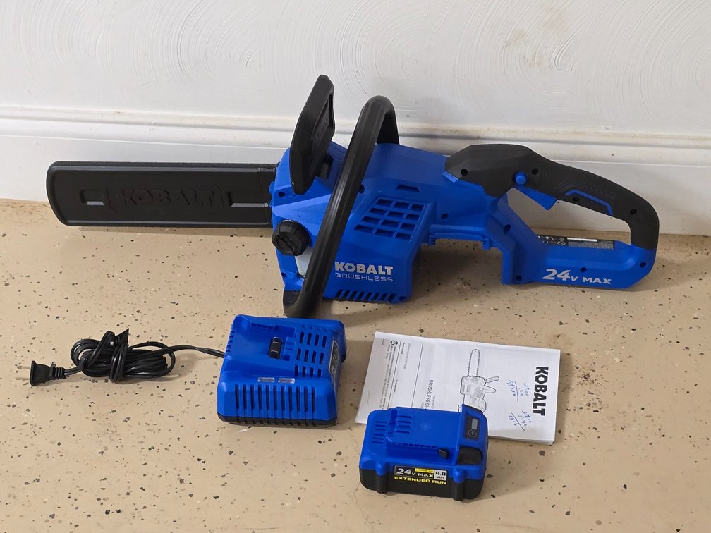 Kobalt 24V Chainsaw w/ Charger + Charger