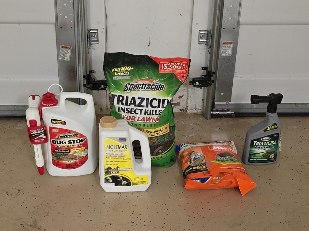 Pesticides - Bug Top - Molemax - All Full