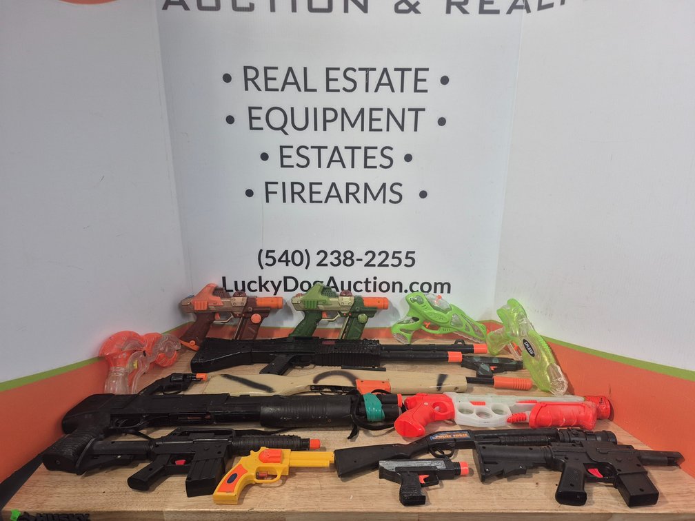 Toy Guns Different Sizes 