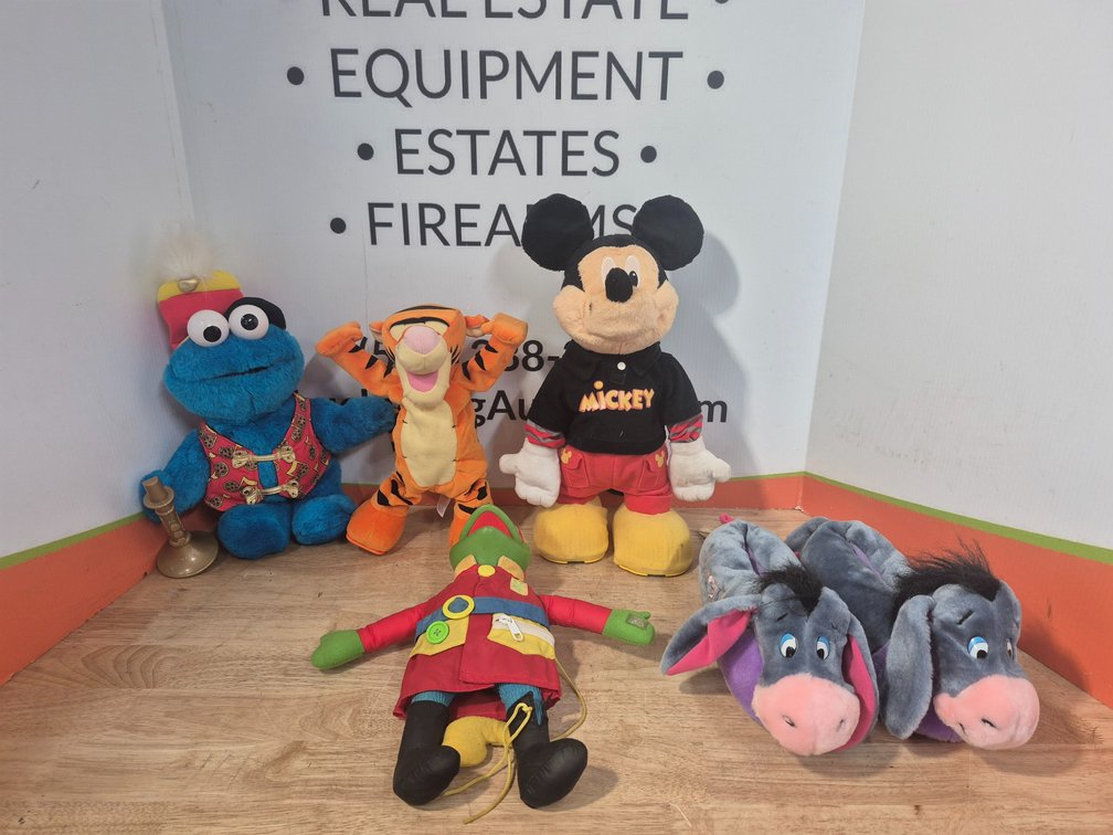 Mickey Mouse - Cookie Monster - Tigger and More 