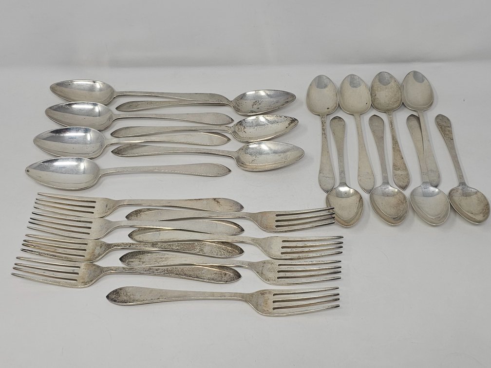 Tiffany & Company Sterling Silver Flatware - 23 Pieces - 1218 Grams Total Weight $1371.75 Melt as of 7/15/25