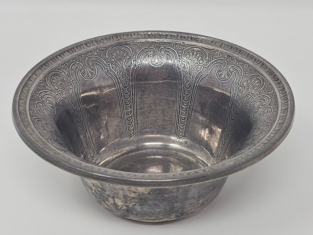 International Sterling - Persian Sterling Silver Bowl - 63 Grams - Melt Value as of 7/15/25 is $70.95