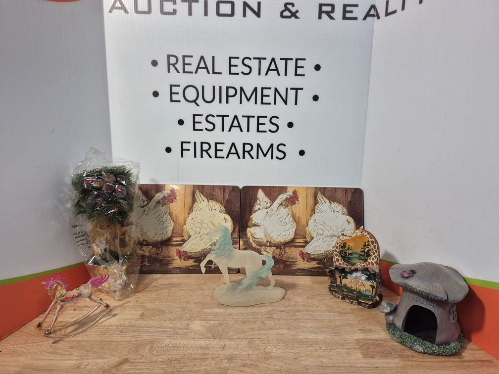 Chicken Place Mats - Giraffe Light - Unicorn Figurine and More (New Come W/Boxes)