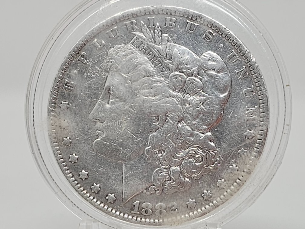 1882-O Morgan Silver Dollar w/ Capsule