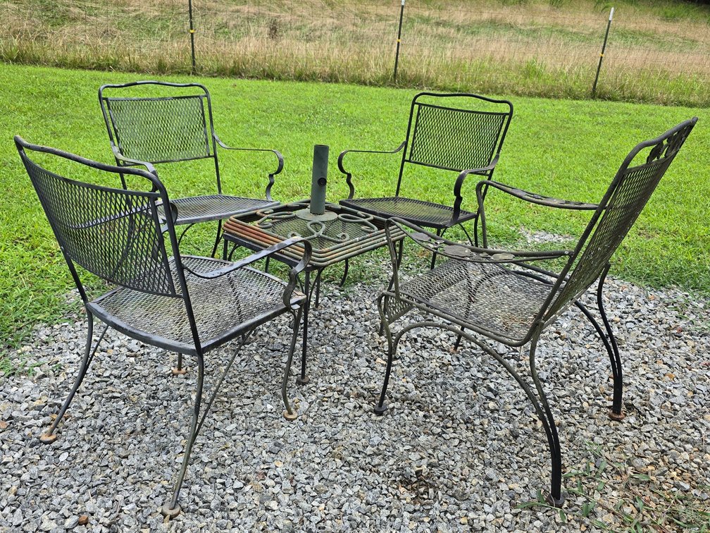 Wrought Iron Patio Set w/ Patio Umbrella 