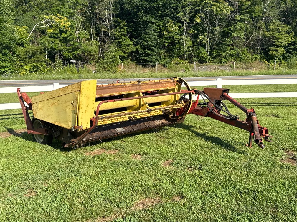 New Holland 477 Haybine