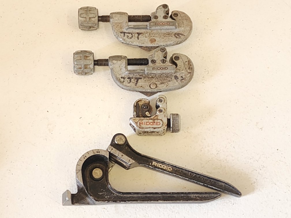 (4) Ridgid Tubing Cutters - Ridgid Tubing Bender 