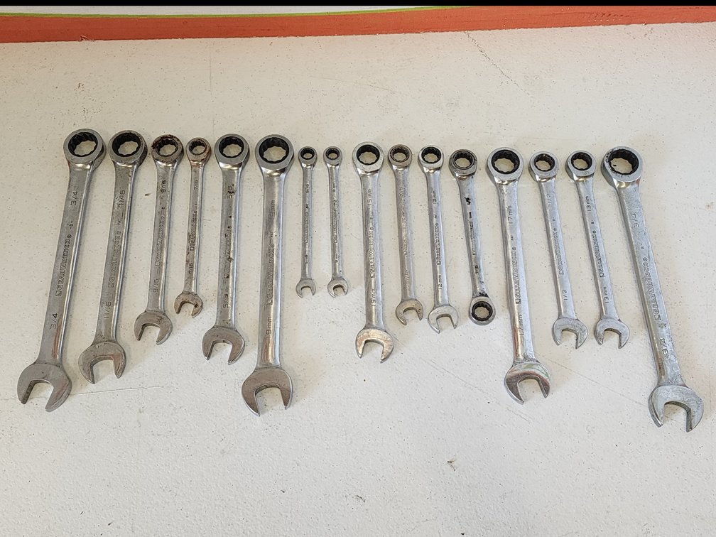 Assorted Gearwrench Ratchet Wrenches 